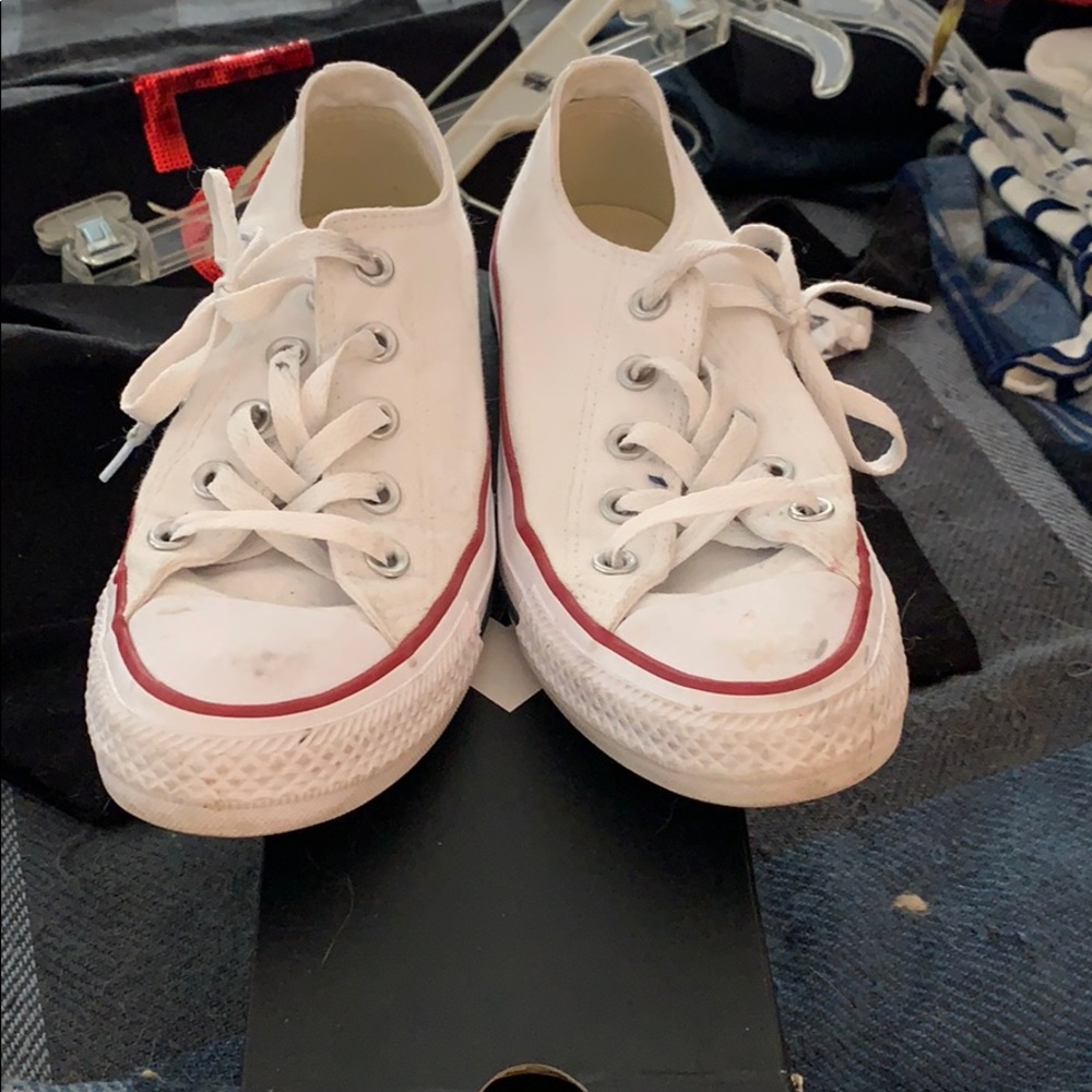 Converse sneakers size 6